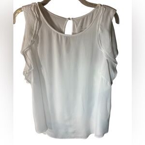 Pretty little lightweight Top with Ruffle sleeves White Size L 
by a new day